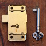 Wardrobe cupboard lock with key & screws 32mm x 63mm Internal left or right