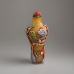 Vintage Chinese Figural Snuff Bottle Relief Overlay Design Snuff Bottle