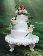 15.5 INCH WHITE PAINTED HAND MADE BESPOKE WOODEN ORNATE WEDDING CAKE STAND