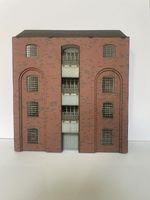 NEW OO gauge, Modelux London Western main Warehouse, Low Profile