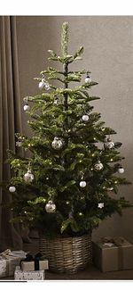 The White Company Pre-Lit Artificial Christmas Tree 4.5ft