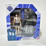 Dr Doctor Who Tegan Jovanka And Destroyed Dalek Vortex Exclusive Set Unopened