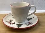 Wedgwood Windsor Christmas Teacups Saucers Set 150ml