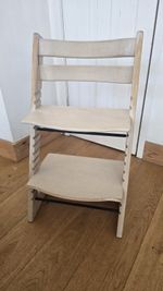 Stokke Trip Trapp High Chair wood with fawn colour 🪾🌸 unisex 💛🩵💚 