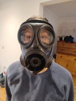 Avon British Army S10 Respirator Gas Mask 1989 SIZE 2 c/w metal canister filter 