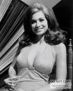 VALERIE LEON ENGLISH ACTRESS PIN UP - 8X10 PUBLICITY PHOTO PRINT HD