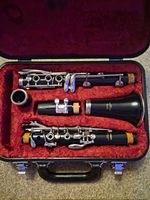 Yamaha Bb Clarinet Black Plastic with new Trevor James Z8 Mouthpiece & Case