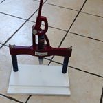 FrameCo BenchMaster Underpinner V Nailer Framing Tool Kit w/ Accessories Red