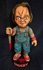 Chucky Horror Figures 3d Hand Painted/Doll with Knife & Display Stand