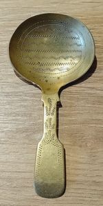 Antique/Vintage Tea Caddy Spoon Brass With Makers Mark Collectable