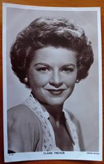 PICTUREGOER PHOTO POSTCARD CLAIRE TREVOR