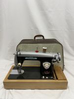 Vintage Viscount Vimatic Precision De Luxe Sewing Machine Case Retro Working