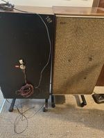 Leak Sandwich Speakers On Wheels Portable Speaker