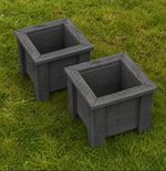  WOODEN GARDEN PLANTERS (24cm x 24cm)   X2
