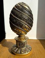 Ayatul Kursi Egg Islamic Arabic Calligraphy Decorative Ornament Figurine
