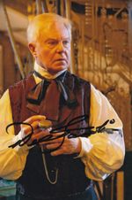 Derek Jacobi - Hand signed 6x4 *Slight Smudge* Photo with COA