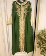 Women’s Green Embroidered Long Kaftan/Abaya Robe Gold Trim size 14-16