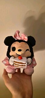 Disney Snackles Minnie Mouse Plush Soft Toy – Mini Mysteries Cake Toy