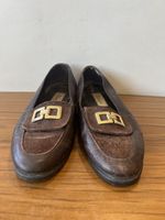 Vintage ‘Classics’ slip on leather shoes size 6 (39)