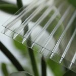 Britshield 4mm Clear Polycarbonate Greenhouse Roofing Sheets - 700 x 1000mm