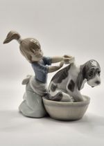 Lladró: Bashful Bather Dog Figurine Handmade Porcelain Original Collectors