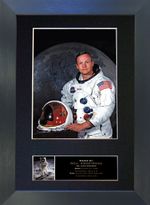 NEIL ARMSTRONG Signed Mounted Reproduction Autograph Photo Prints A4 496