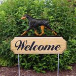 Doberman Pinscher Wood Welcome Outdoor Sign Black/Tan Uncropped