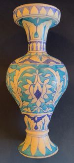 Fabulous Baluster Shaped Iznik Vase Painted In Turquoise White and Blue 17/18thC