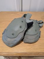 Blackhawk! Knee Pads British Army Issue Gen 1  Airsoft