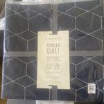 West Elm X Pottery Barn Honeycomb Toddler Quilt - black/ white  BMWT
