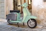 Lambretta Li150 Special 1966 Green & Silver -  1:18 Scale Scooter Model