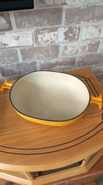 Le Creuset 25 Oval Cast Iron Enamel Casserole Dish with Lid, Yellow
