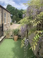 Self-catering Holiday Cottage 2 Bed Free Parking, Dogs Secure Area Lovely Walks