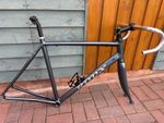 ROUX R9 ALUMINIUM ROAD BIKE RIM BRAKE FRAMESET SIZE 56CM LARGE GOOD CONDITION