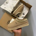 UGG Tasman Biege Women's Slippers UK Size 6 Brand New with Box