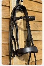 ANATOMIC PADDED SHOW WORKING HUNTER HUNT LEATHER SHOWING BRIDLE PLAITED REINS