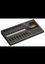 Zoom R20/ 8 Input/ 16 Track / Multi-Track Hard Disk Recorder