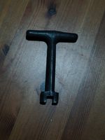 ✴️Vintage Gas Pump Valve 9mm Slot Buckeye T Handle Wrench Tool