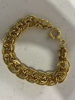 8 Inch gold Bracelet Marked 750 Italy Spring Ring/Sailor's Clasp