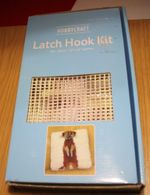 HOBBYCRAFT LATCH HOOK KIT MEERCAT CUSHION TOP 30 X 30 CM COMES WITH WOOL & TOOL
