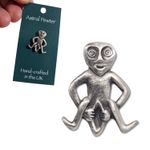 Sheela Na Gig Pin Badge Pewter Goddess Love Fertility Lapel Coat Bag  Jewellery