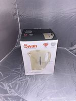 Quest Leisure Scotsman Kettle Low Wattage Cream 1.7L 1000W Motorhome Caravan