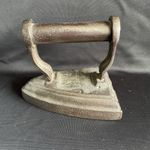 Vintage J&J Siddons Flat Iron No4 West Bromwich - Cast Iron