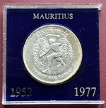 Mauritius 1977 25 Rupees Silver Crown-size Coin ~ Queen Elizabeth II Jubilee