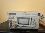 Tower T24042WHT - 20L 800W Manual Microwave - New Item, Box Damaged