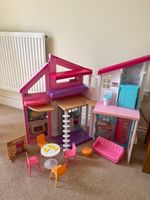 Mattel FXG57 Barbie The Home of Malibu