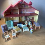 Bluey 'Heeler Family Celebration Home' Playset 