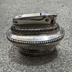 Vintage BEAUTIFUL Ronson QUEEN ANNE SILVER PLATED TABLE LIGHTER 