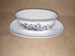 Villeroy & Boch Botanica Gravy Boat & Attached plate Ranunculus Glacialis(12)
