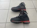 Garmont B2 X-lite Mountain Climbing Boots Size 9 Very Good Condition